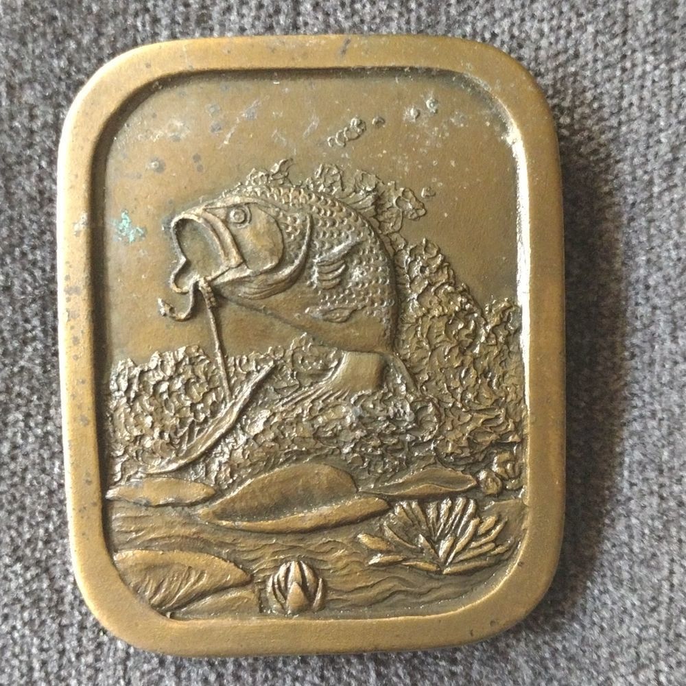 Indiana Metal Craft 1976 Vintage Fishing Large Mouth Bass Brass Belt Buckle